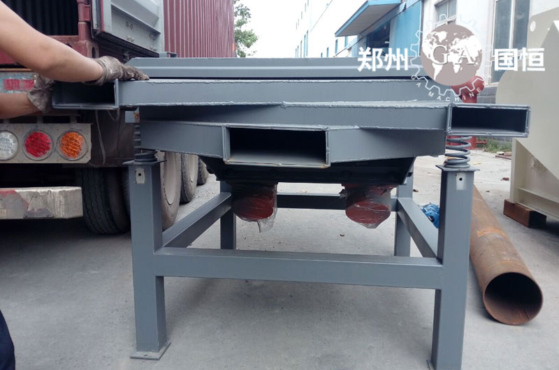 發(fā)往玻利維亞烘干機(jī)裝車(chē)